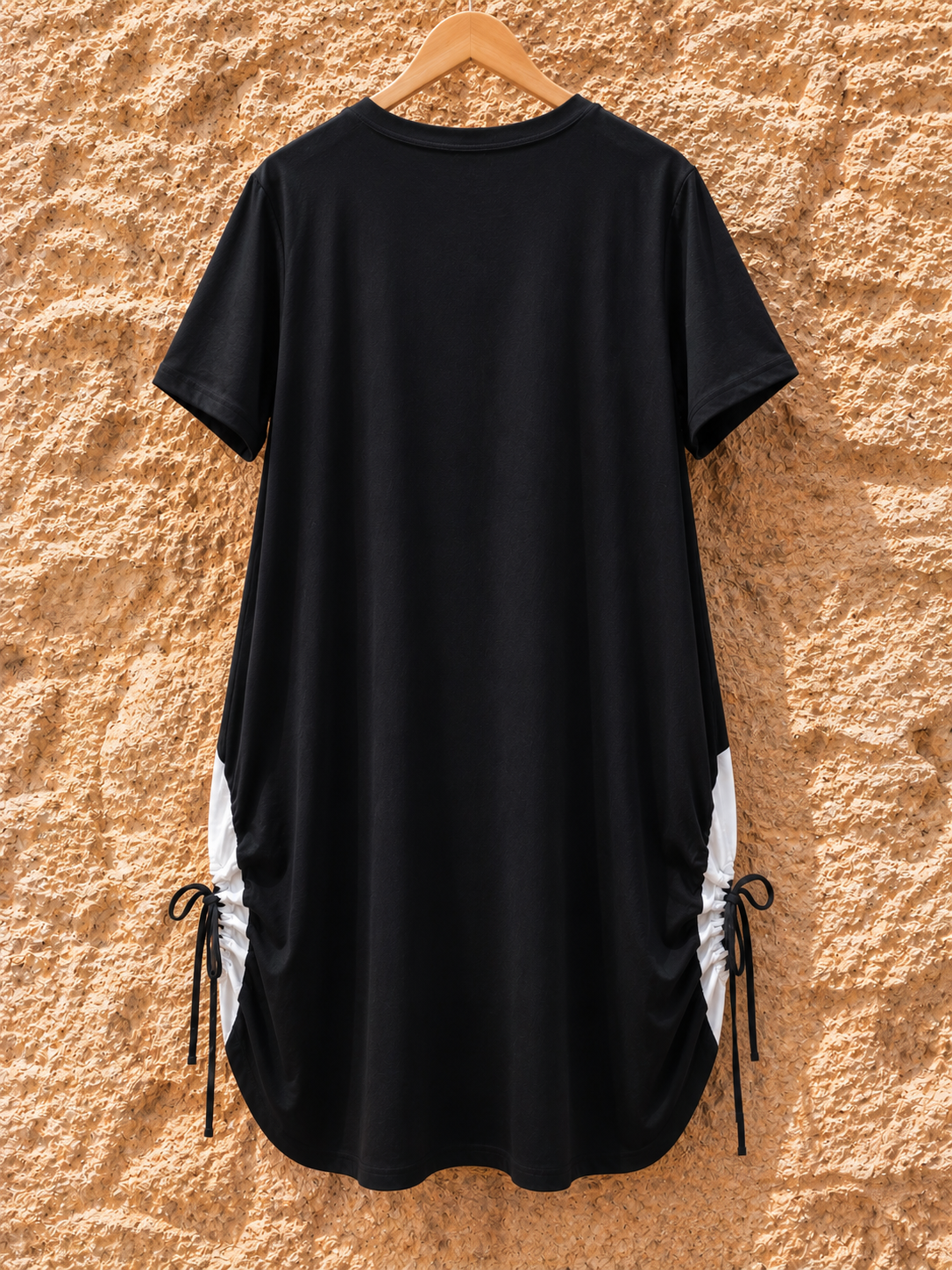 Vestido Midi negro con Flor