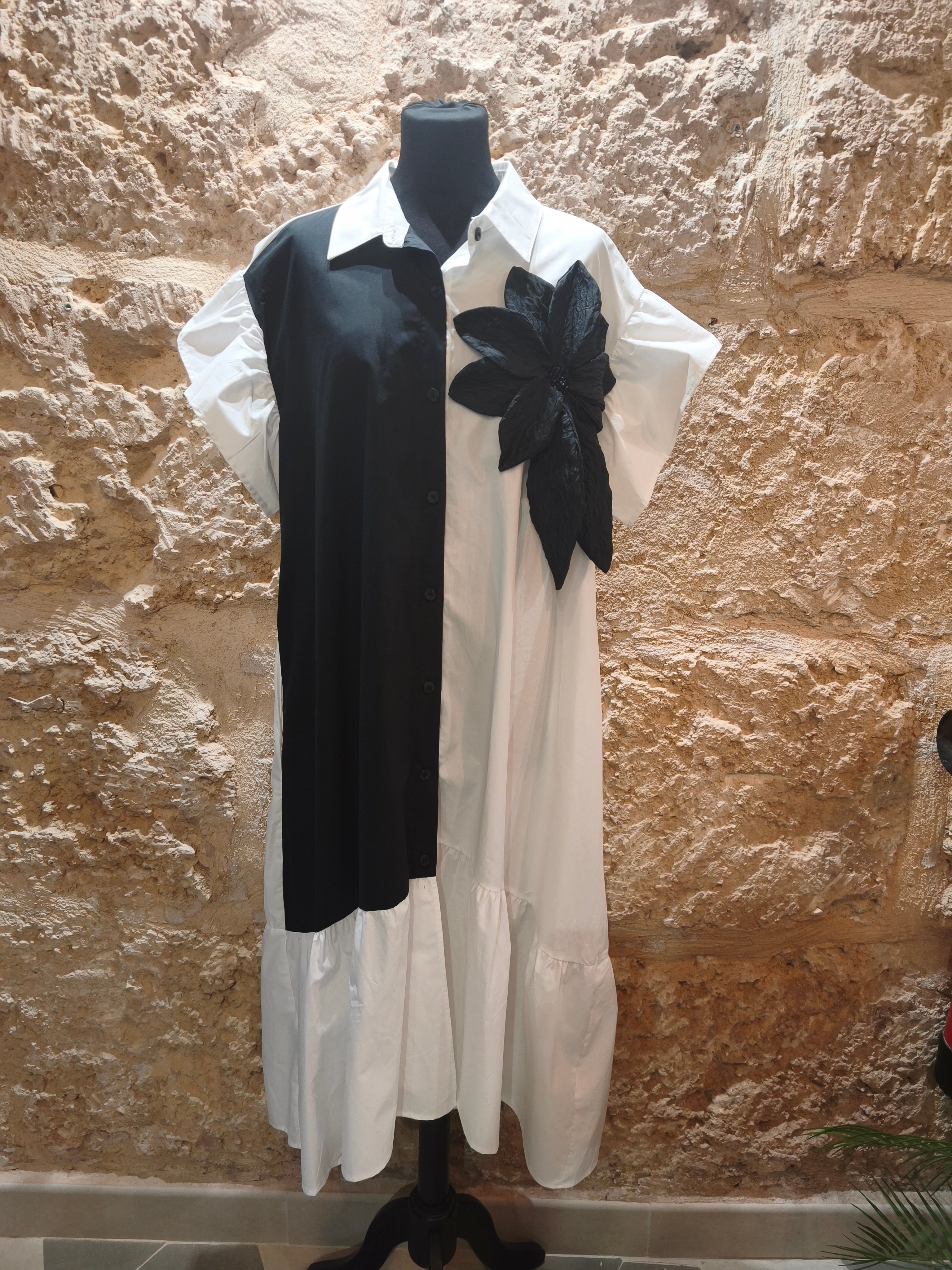 Vestido Flor B&N